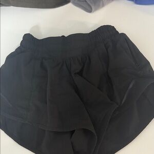 Lululemon Hottie Hots 2.5 inch